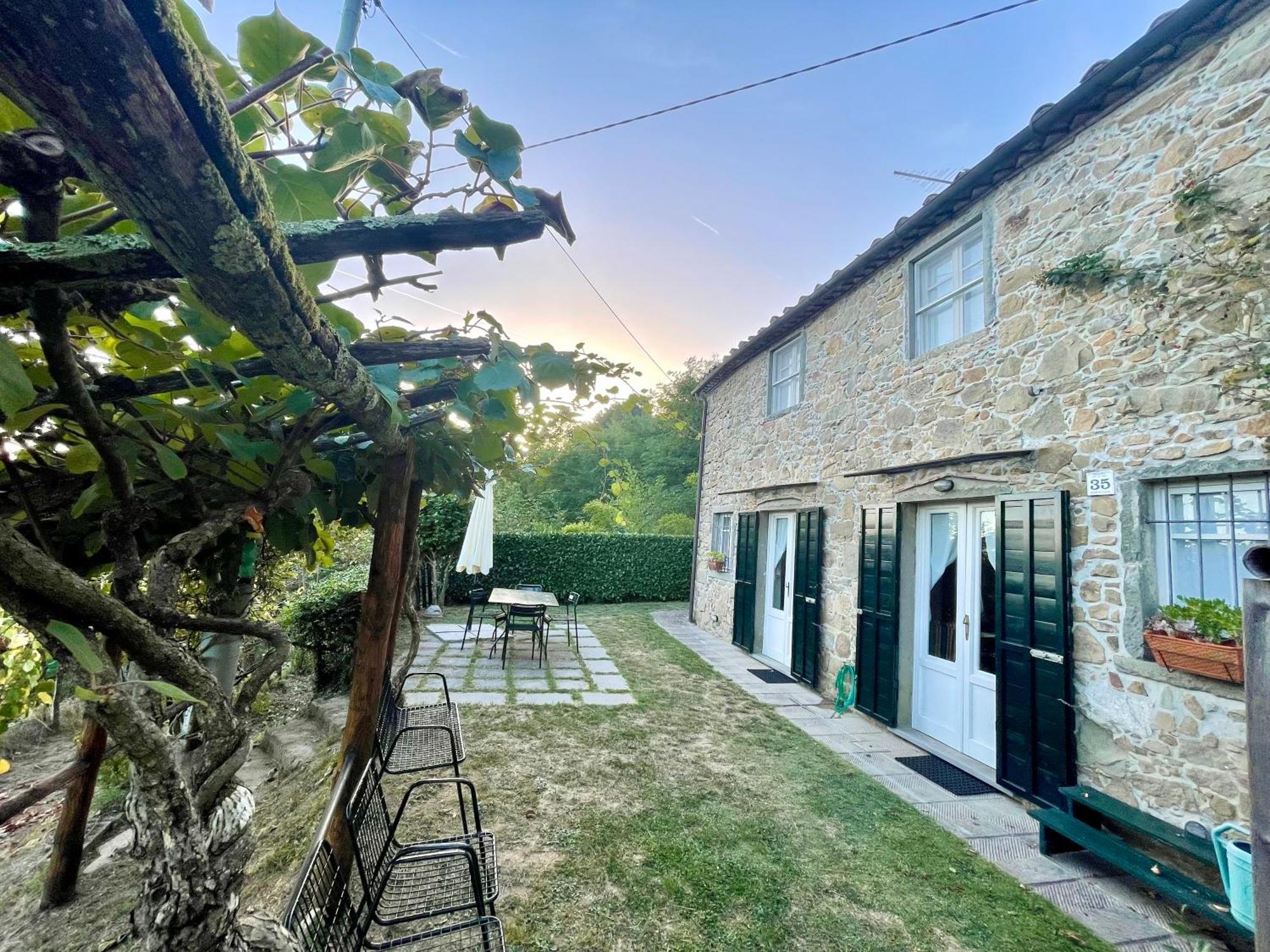 La Casa In Valli 35 Villa Bagni di Lucca Exterior photo